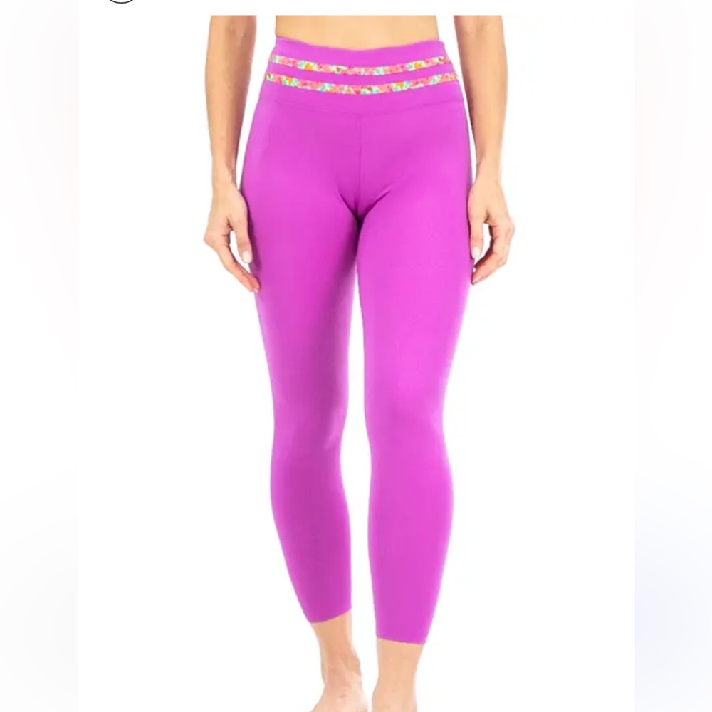 NANETTE LEPORE
High Waist 7/8 Crop Leggings In Purple Cactus Flower